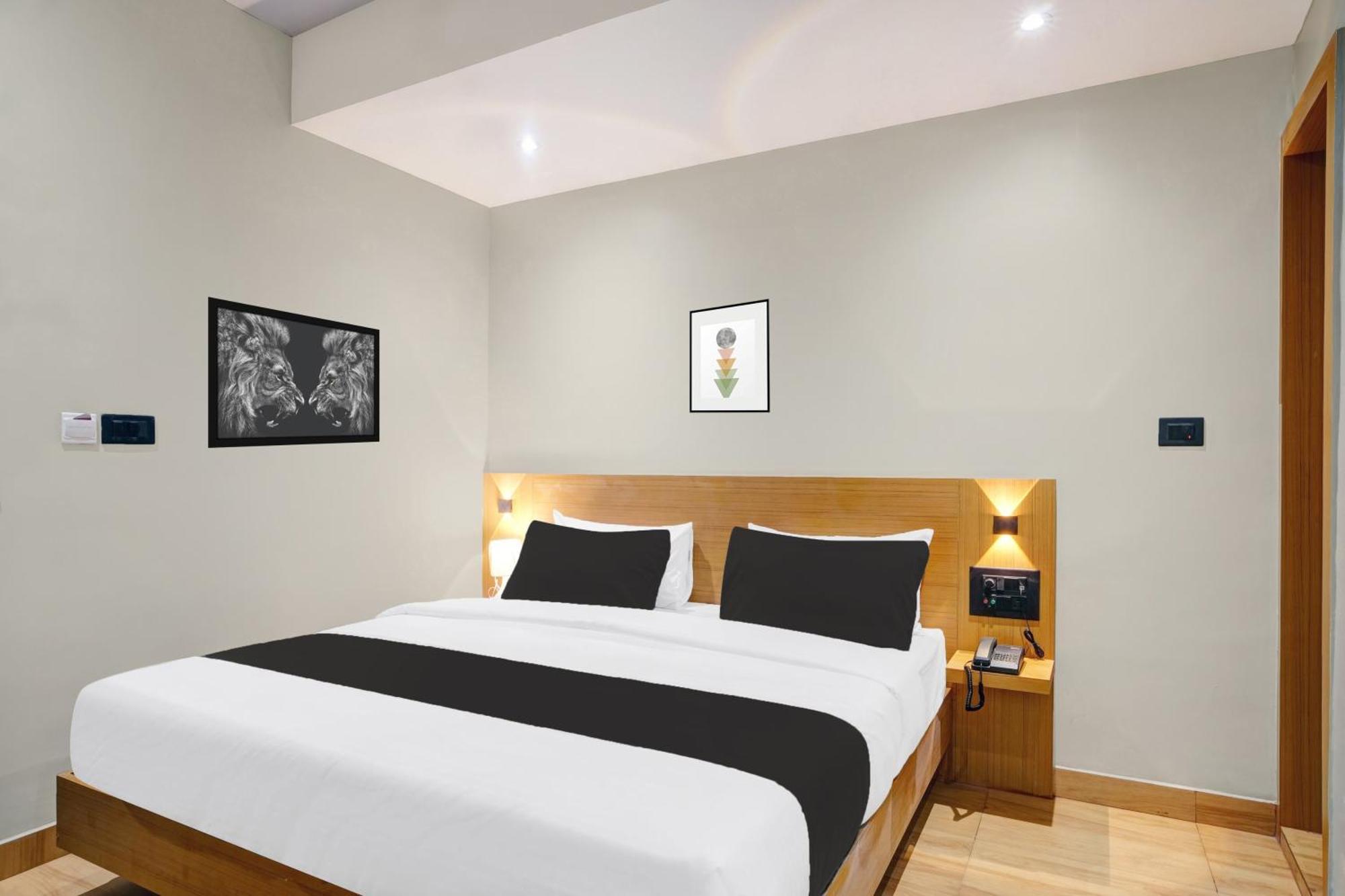 Townhouse Oak Sarusajai Stadium Dispur Εξωτερικό φωτογραφία