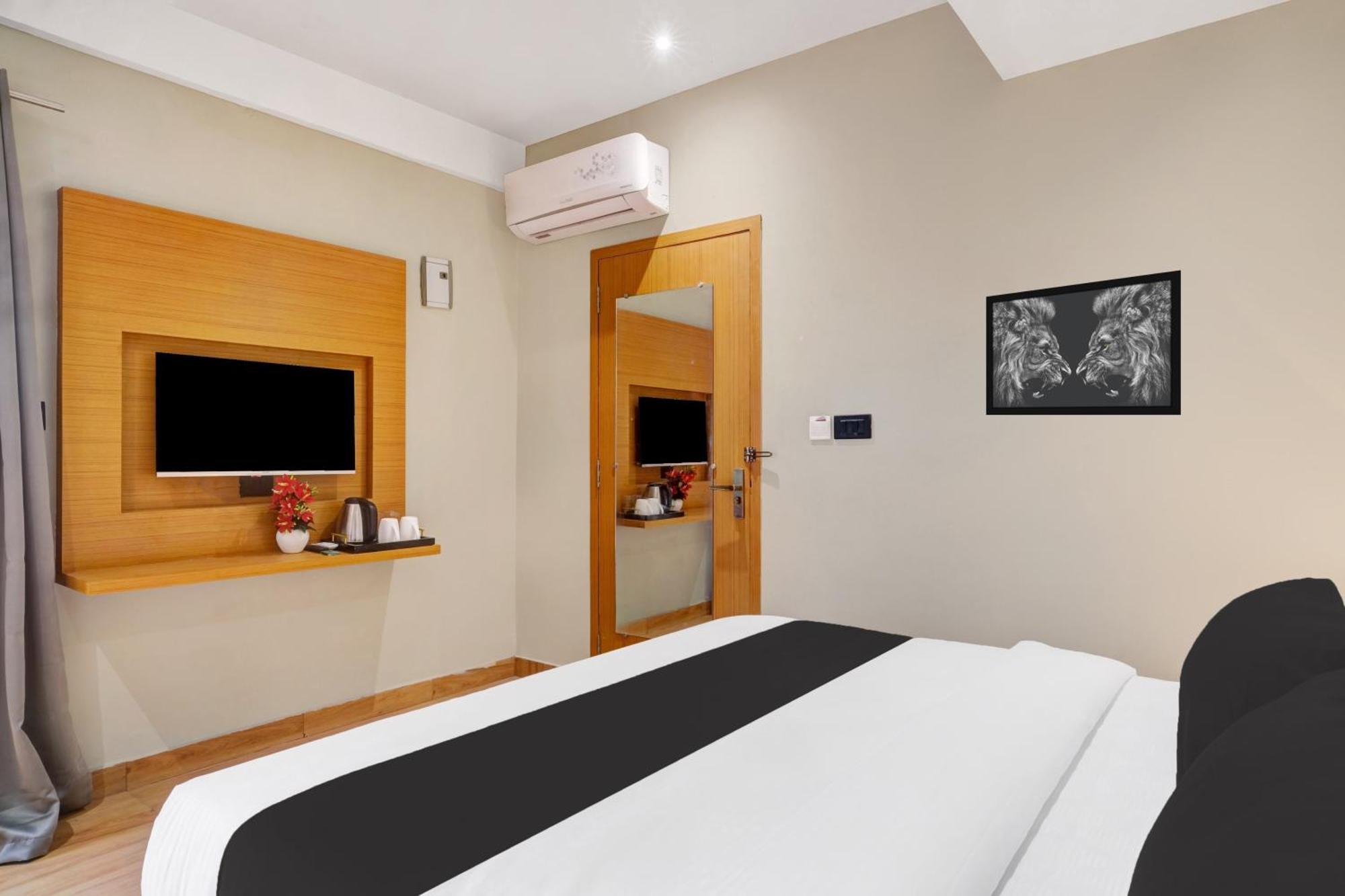 Townhouse Oak Sarusajai Stadium Dispur Εξωτερικό φωτογραφία