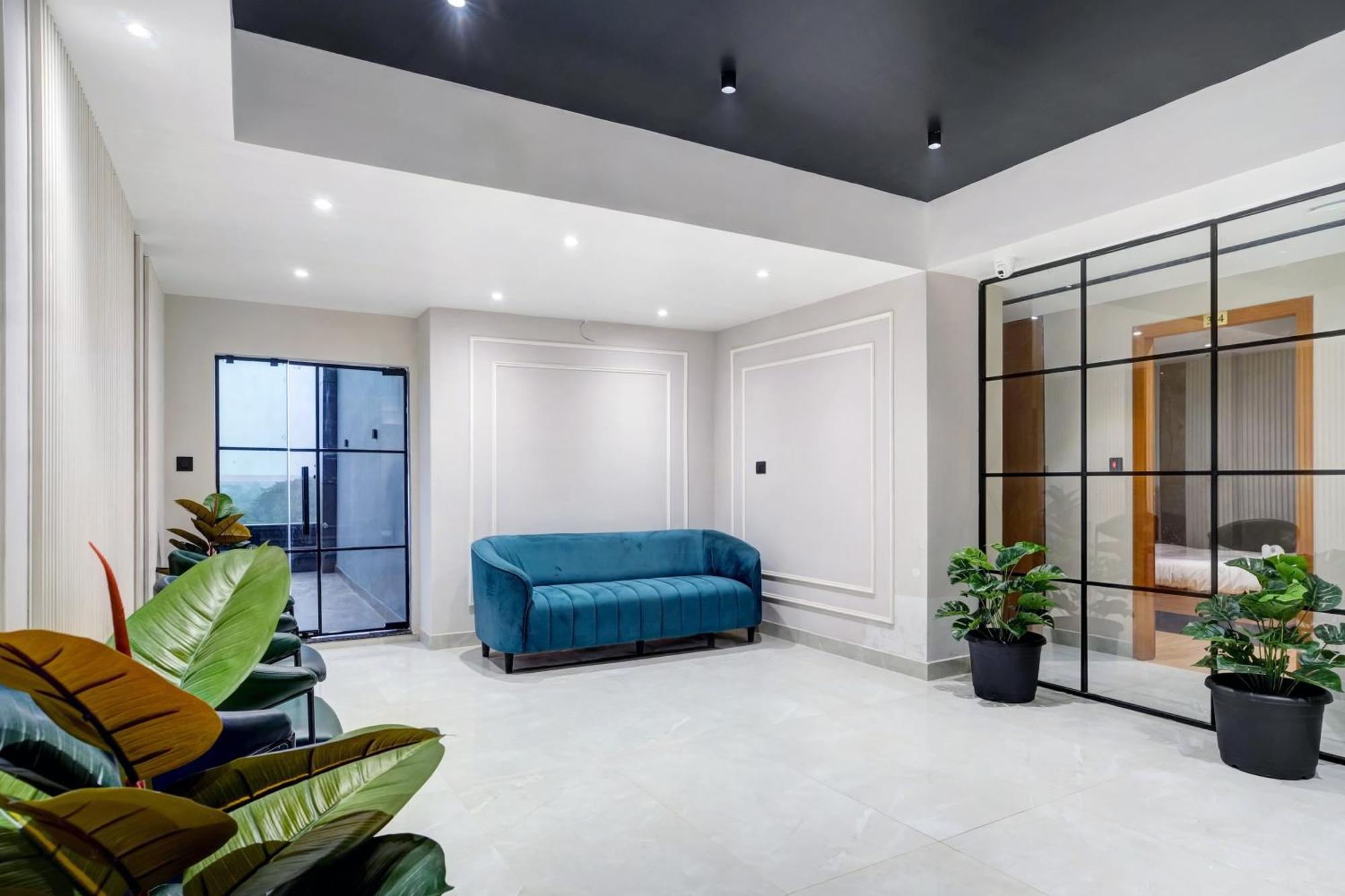 Townhouse Oak Sarusajai Stadium Dispur Εξωτερικό φωτογραφία