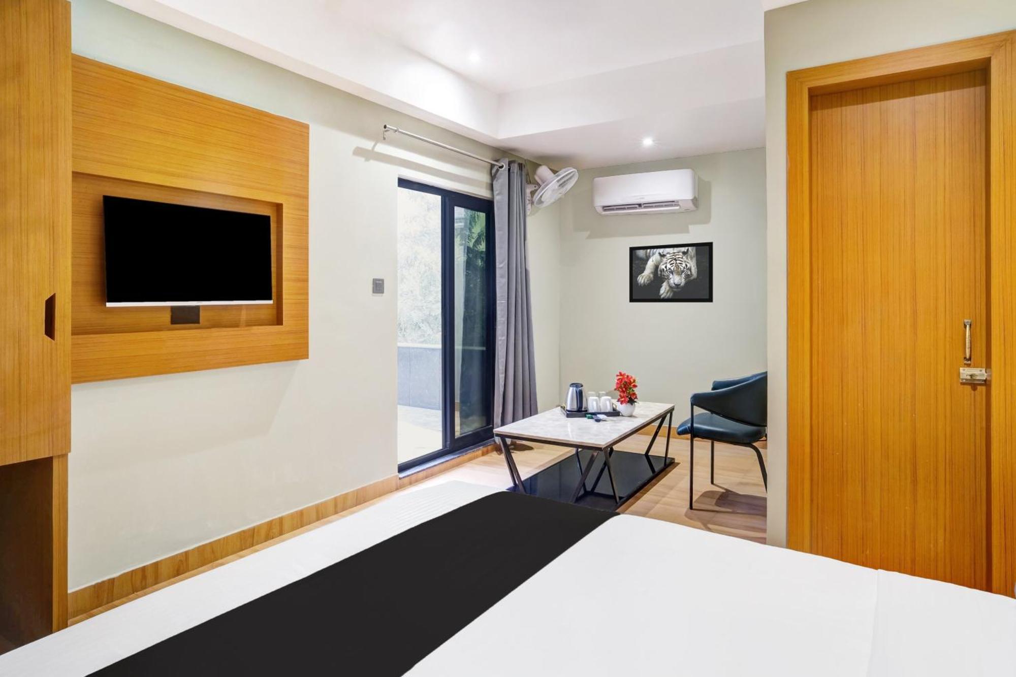 Townhouse Oak Sarusajai Stadium Dispur Εξωτερικό φωτογραφία